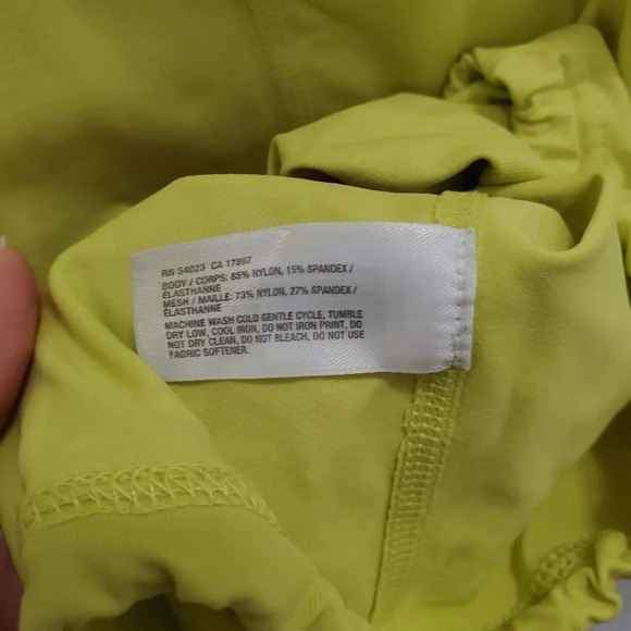 GapFit Women's Chartreuse Ruched Chest Drawstring Hem Active Workout Tank Size S - Picture 4 of 5